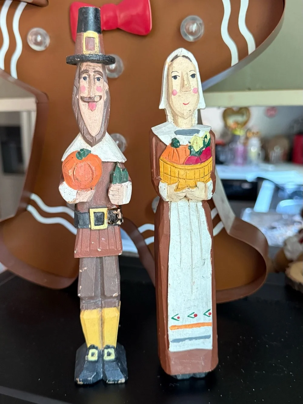 Vintage 1984 Handcarved Wooden Pilgrim Man & Woman Thanksgiving Folk Art Figures